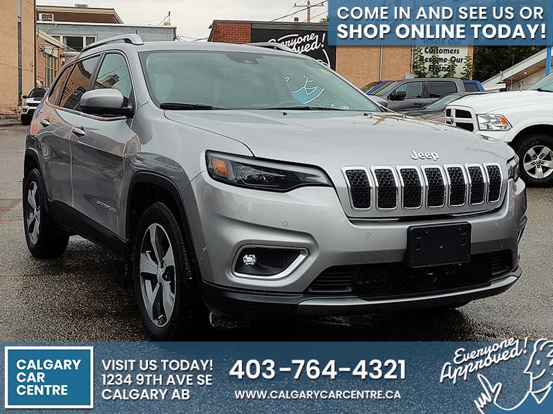 Used SUV 2019 Jeep Cherokee Silver** for sale in Calgary