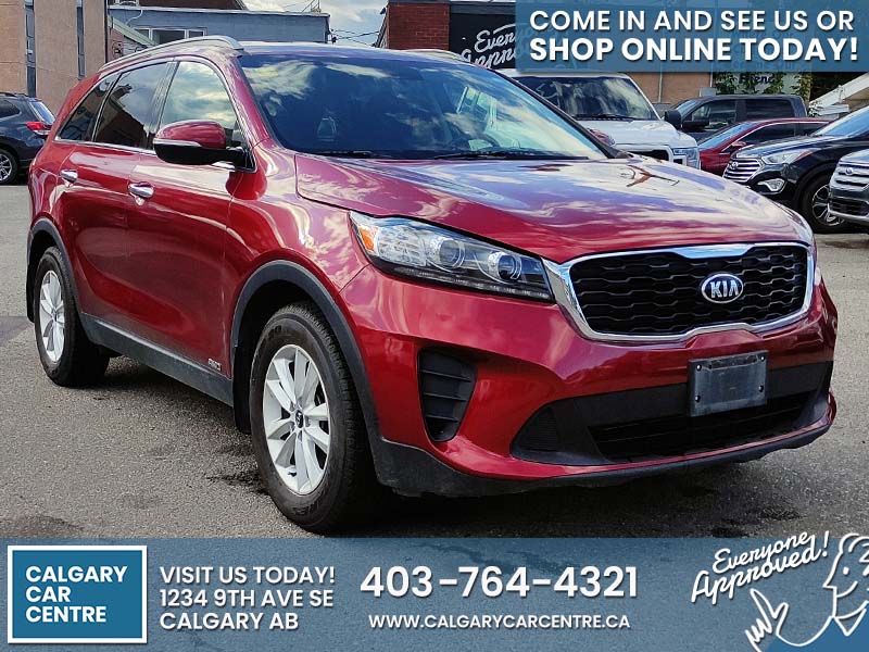 Used SUV 2019 Kia Sorento Red** for sale in Calgary