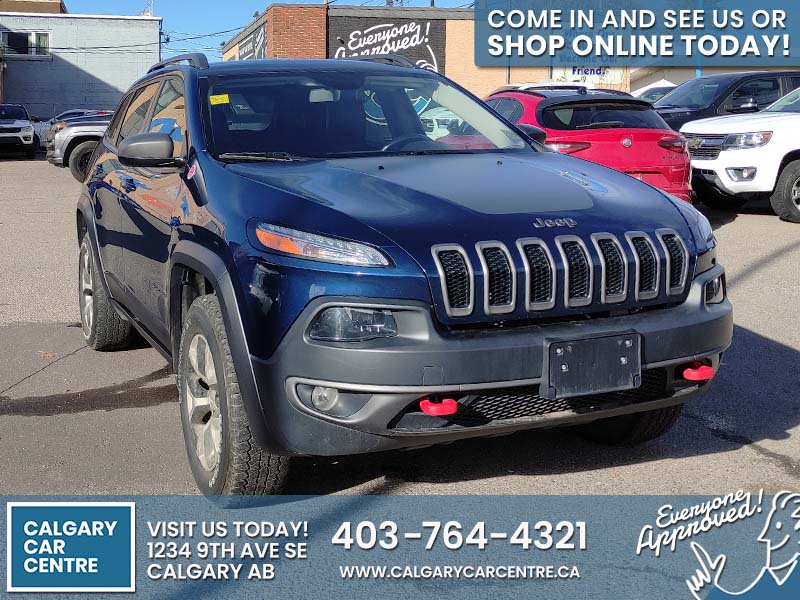 Used SUV 2018 Jeep Cherokee Blue for sale in Calgary