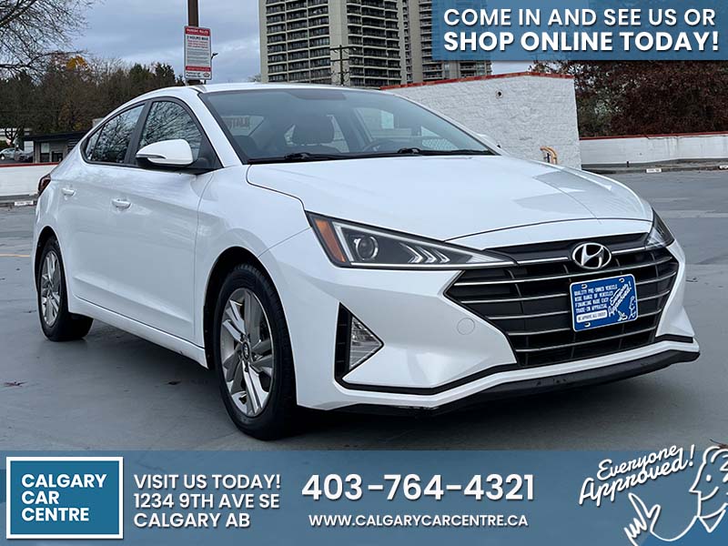 Used Sedan 2020 Hyundai Elantra White for sale in Calgary