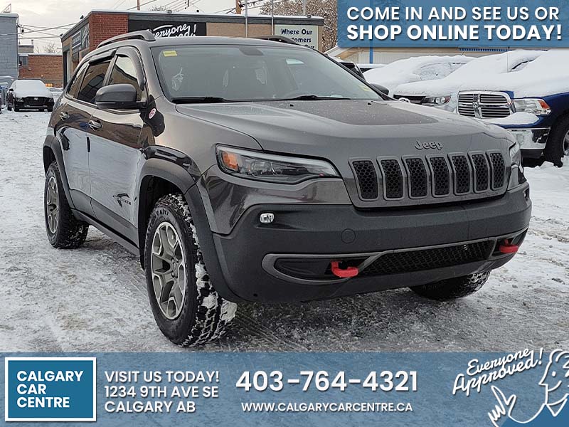 Used SUV 2020 Jeep Cherokee Gray** for sale in Calgary